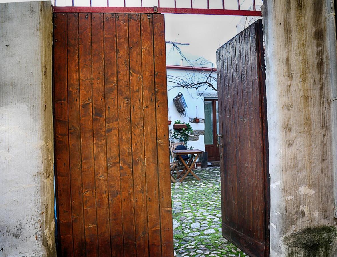 La Corte Di Grazia_Iun P2039/40 Nuoro (Sardinia) Exterior foto