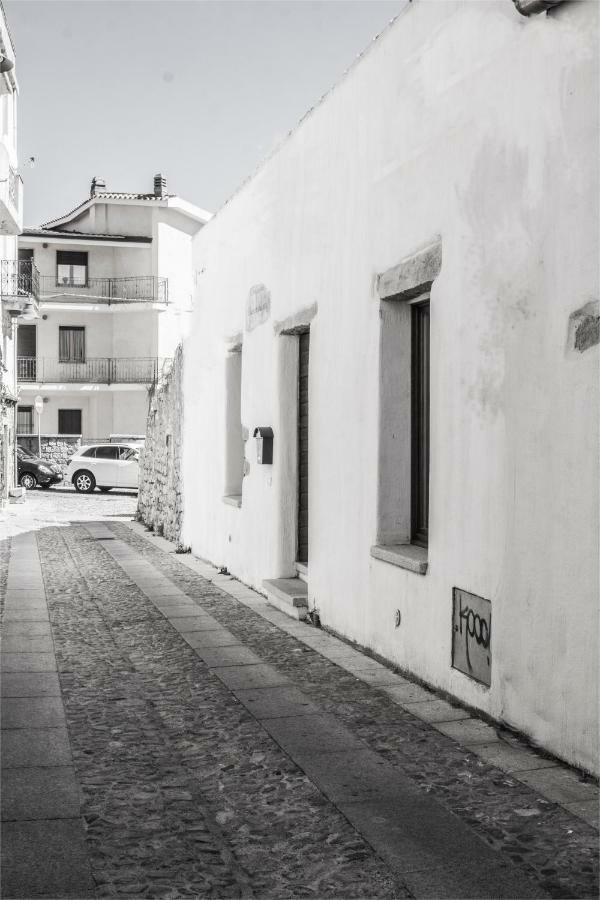 La Corte Di Grazia_Iun P2039/40 Nuoro (Sardinia) Exterior foto